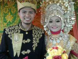 givelight-children-orphans-alfin-azhari-wedding